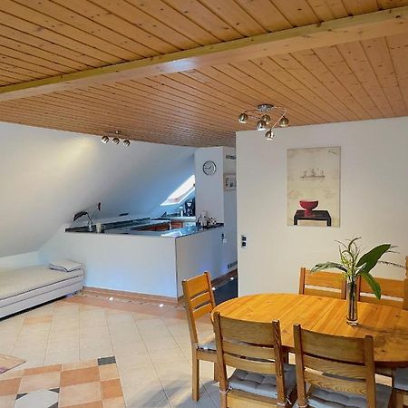 טודמוס Geraeumiges Maisonette Apartment מראה חיצוני תמונה